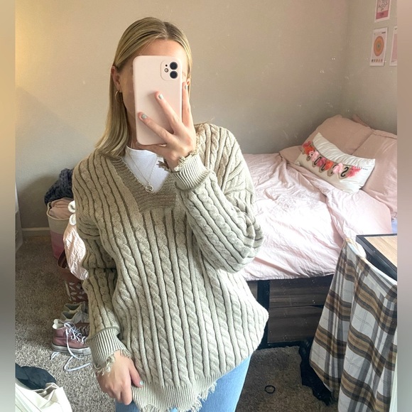 Vintage Green Sweater, Size Small, BKE - Picture 3 of 7